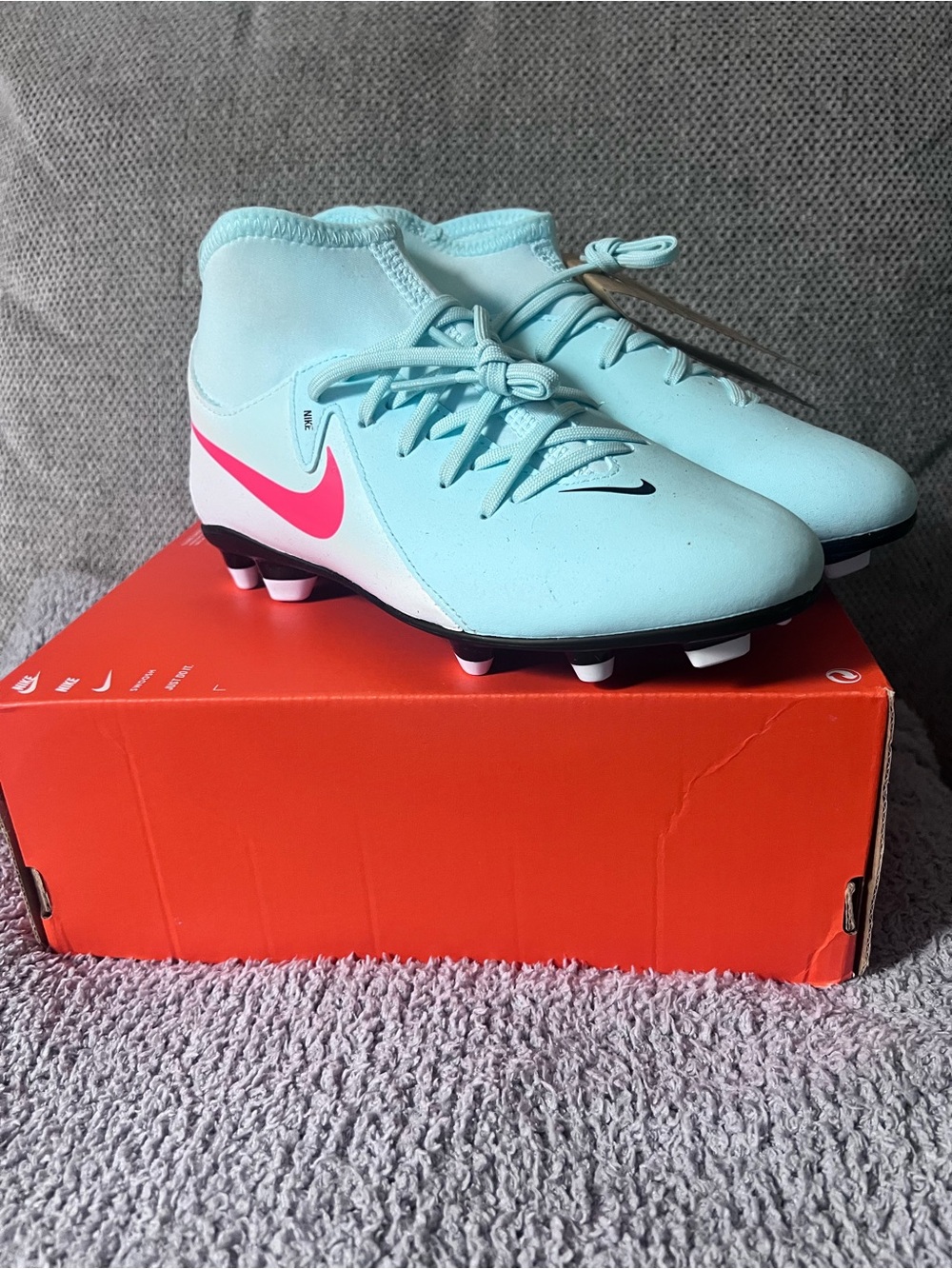 Nike Kids 3Y Aqua & Pink Soccer Cleats